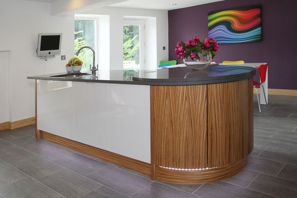 Zabrano Veneer Bespoke Fitted Kitchen