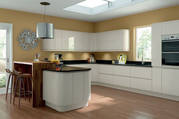 Lacarre Gloss Bespoke Fitted Kitchens