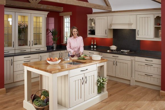 Lambris Solid Oak Bespoke Fitted Kitchens