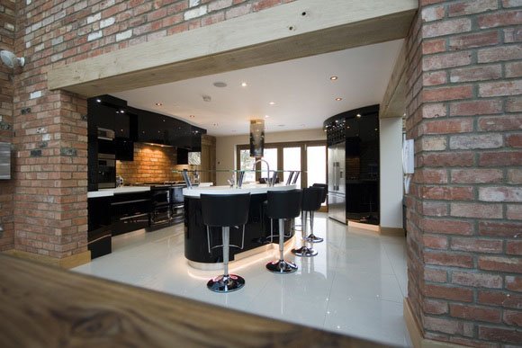 High Gloss Black Bespoke Fitted Kitchens