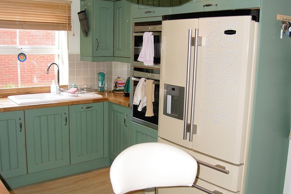 Fern Green Lambris with Block Oak Bespoke Fitted Kitchen