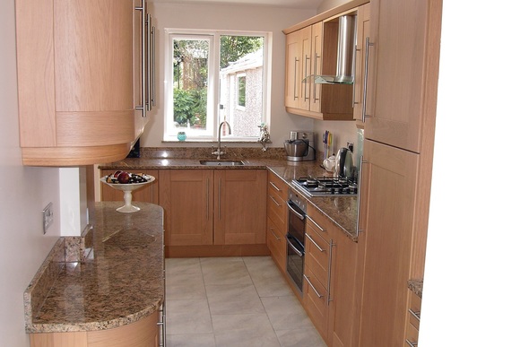 Giallo Venezianio Granite Bespoke Fitted Kitchen