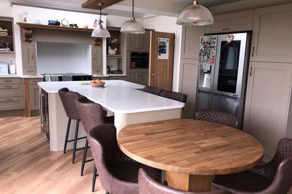 Truffle painted shaker fitted kitchen