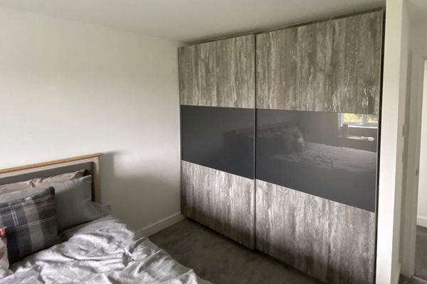 Sliding fitted wardrobes in Driftwood and Anthracite